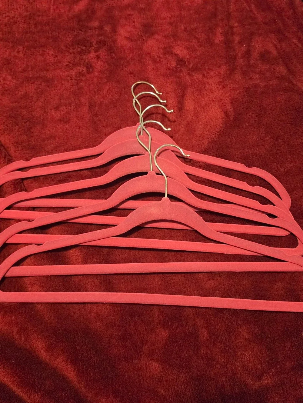 Velvet Non-Slip Coat Hangers - Mixed Colors (Set)